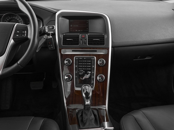 Volvo XC60, I Рестайлинг фото №16