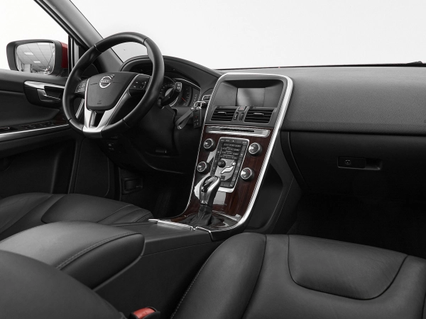 Volvo XC60, I Рестайлинг фото №9