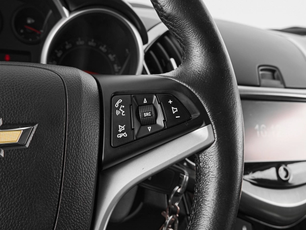 Chevrolet Cruze, I Рестайлинг фото №11