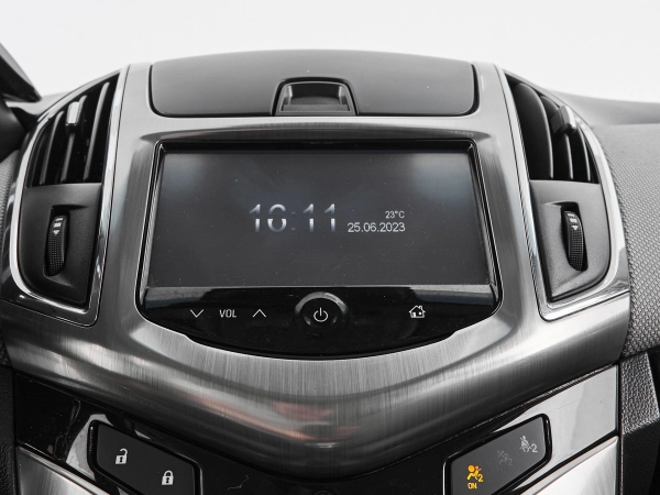 Chevrolet Cruze, I Рестайлинг фото №15