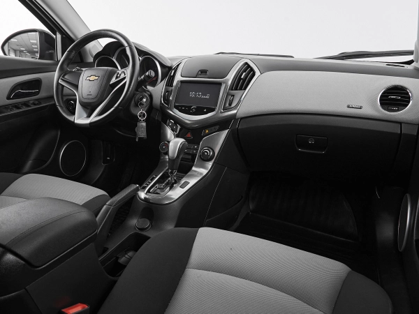 Chevrolet Cruze, I Рестайлинг фото №9