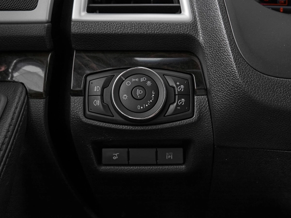 Ford Explorer, V фото №13