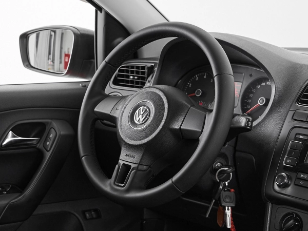 Volkswagen Polo, V фото №10