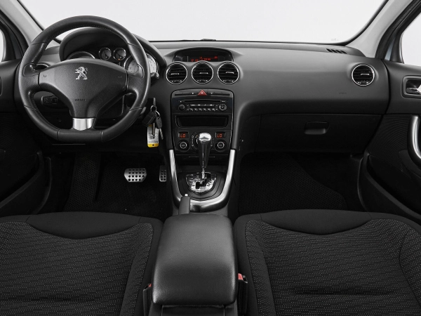 Peugeot 308, I Рестайлинг фото №8