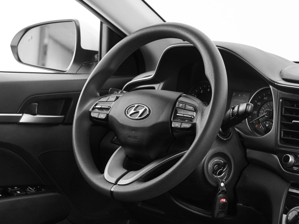 Hyundai Elantra, VI (AD) Рестайлинг фото №10