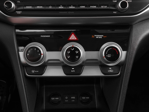 Hyundai Elantra, VI (AD) Рестайлинг фото №14