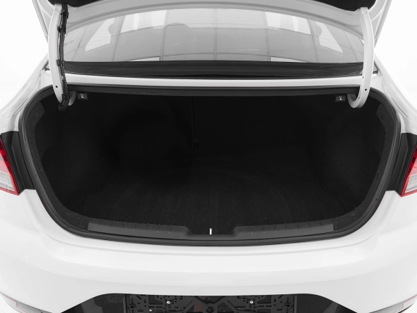 Hyundai Elantra, VI (AD) Рестайлинг фото №18