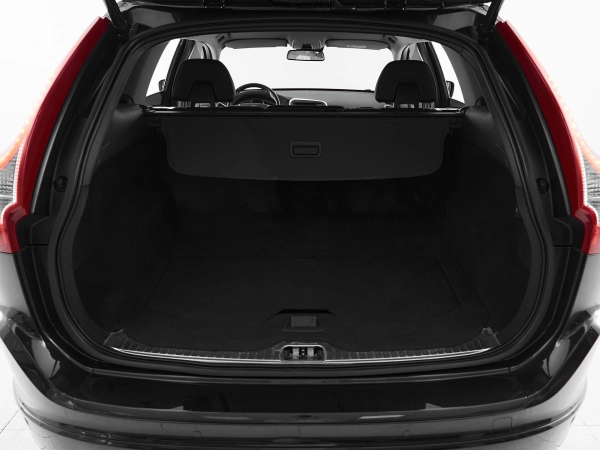 Volvo XC60, I Рестайлинг фото №19