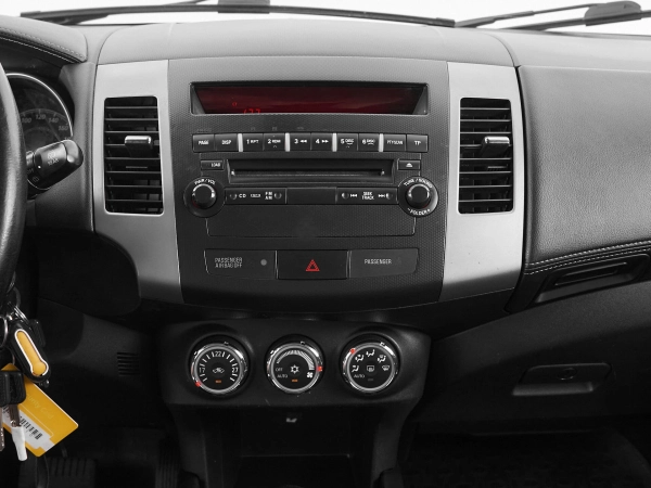 Mitsubishi Outlander, II Рестайлинг фото №14