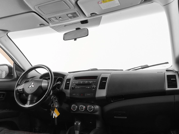 Mitsubishi Outlander, II Рестайлинг фото №8