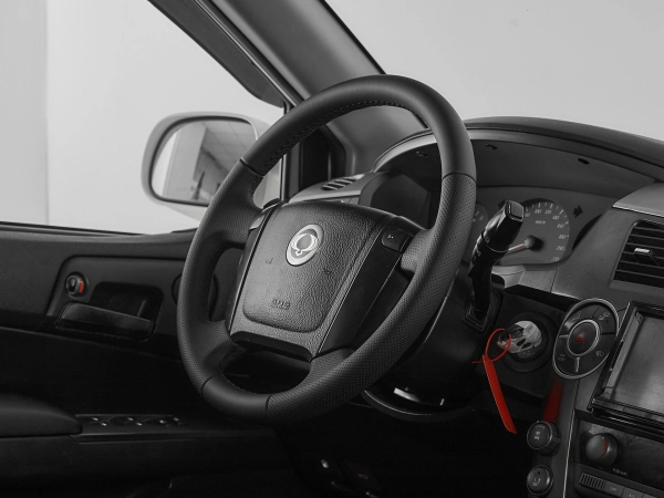 SsangYong Kyron, I Рестайлинг фото №10