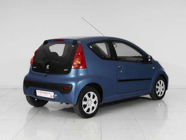 Peugeot 107, I Рестайлинг фото №6