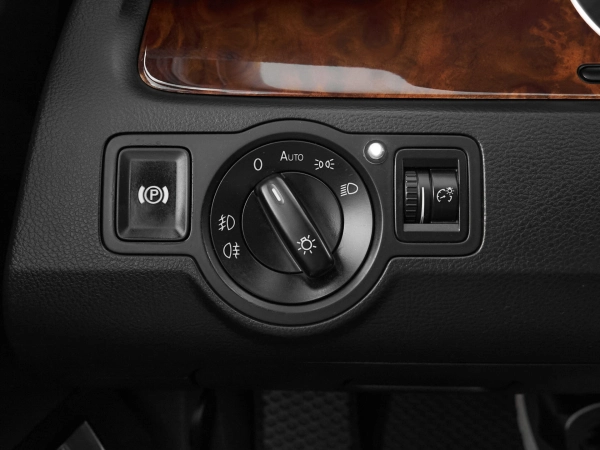 Volkswagen Passat, B6 фото №13