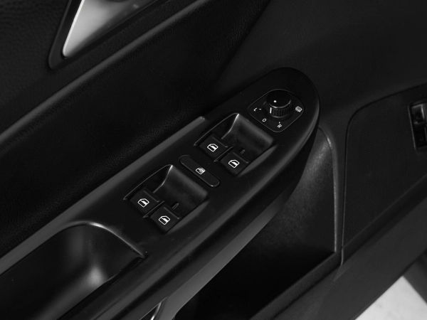 Volkswagen Passat, B6 фото №14