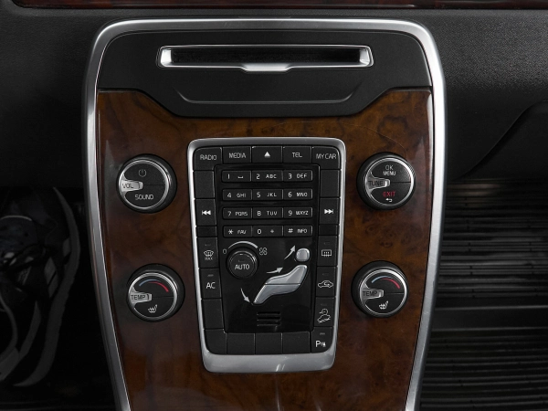Volvo XC70, II фото №13