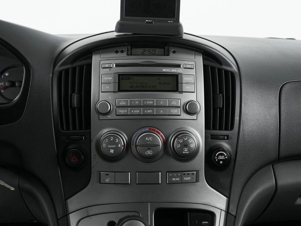 Hyundai H-1, II фото №13