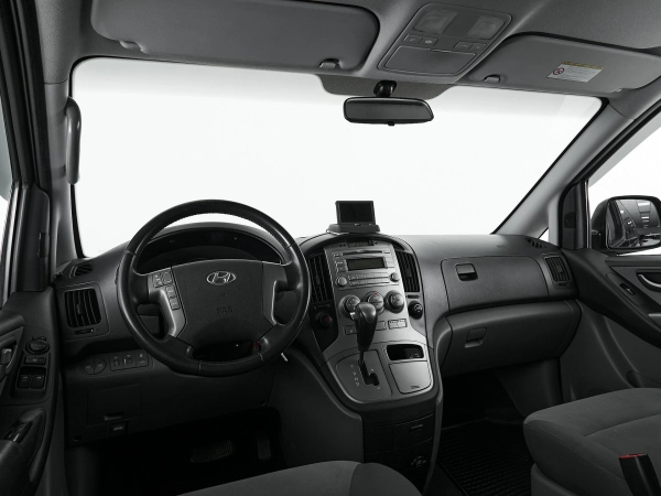 Hyundai H-1, II фото №7