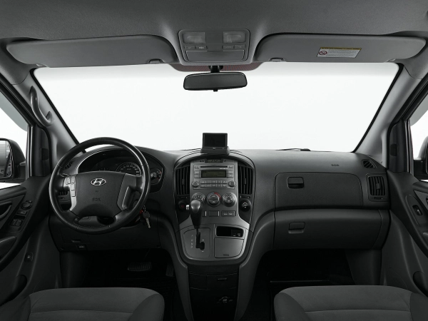 Hyundai H-1, II фото №8