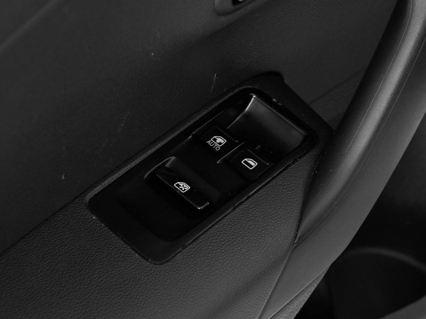 Volkswagen Polo, V фото №11