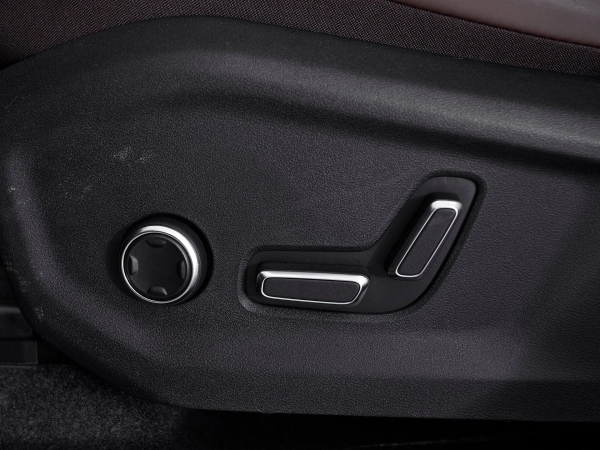 Geely Monjaro, I фото №18