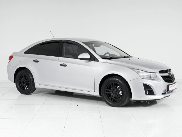 Chevrolet Cruze, I Рестайлинг фото №3
