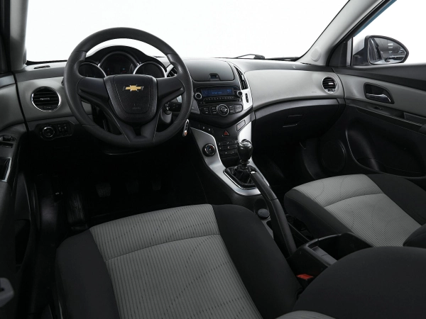 Chevrolet Cruze, I Рестайлинг фото №8