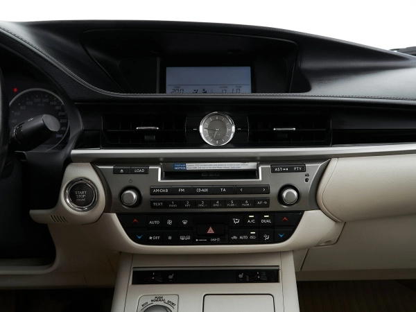Lexus ES, VI фото №19