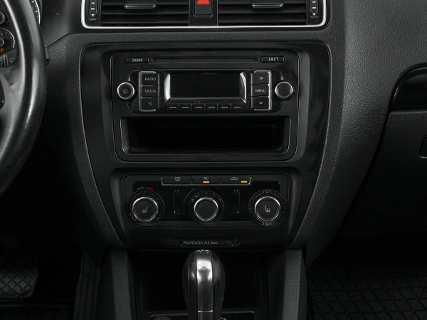 Volkswagen Jetta, VI фото №11