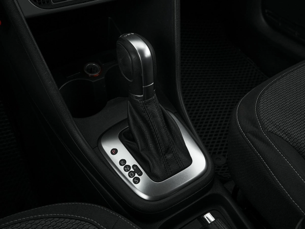 Volkswagen Polo, V Рестайлинг фото №16