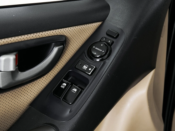 Hyundai Grand Starex, I фото №11
