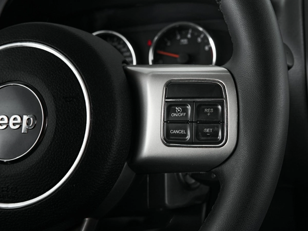 Jeep Compass, I Рестайлинг фото №12