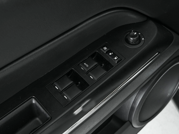 Jeep Compass, I Рестайлинг фото №13
