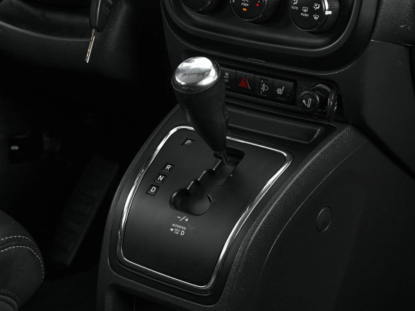 Jeep Compass, I Рестайлинг фото №18