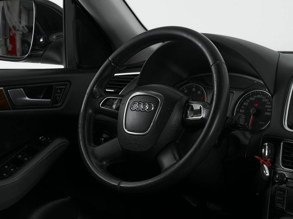 Audi Q5, I (8R) фото №10