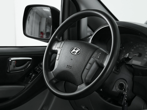 Hyundai Grand Starex, I фото №10