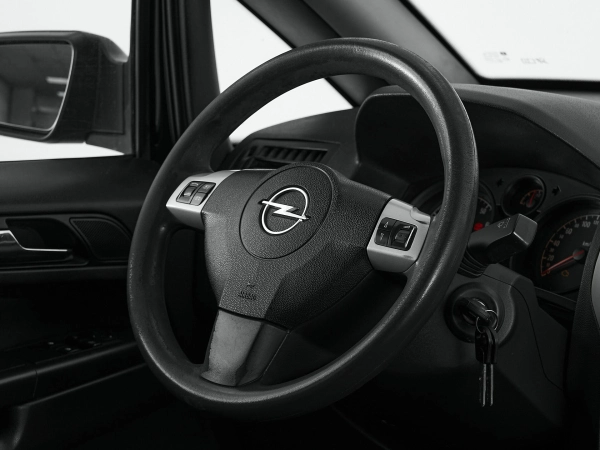 Opel Zafira, B Рестайлинг фото №10
