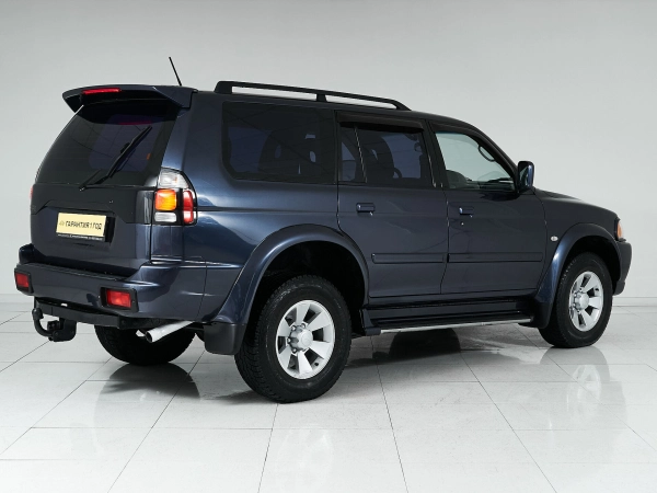 Mitsubishi Pajero Sport, I Рестайлинг фото №6