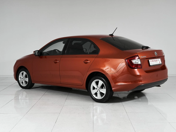 Skoda Rapid, I Рестайлинг фото №4