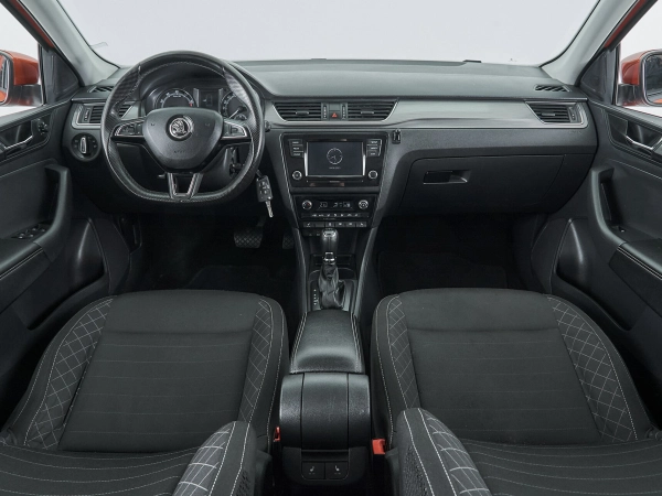 Skoda Rapid, I Рестайлинг фото №8