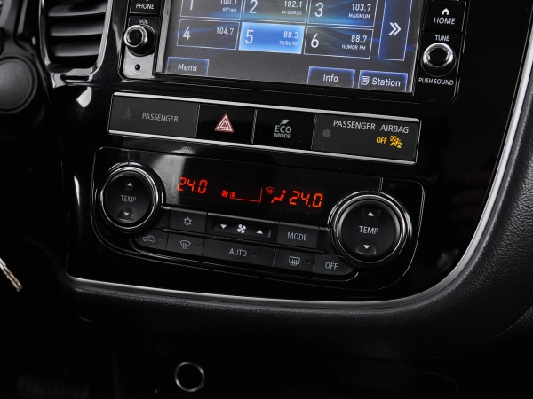 Mitsubishi Outlander, III Рестайлинг 3 фото №16