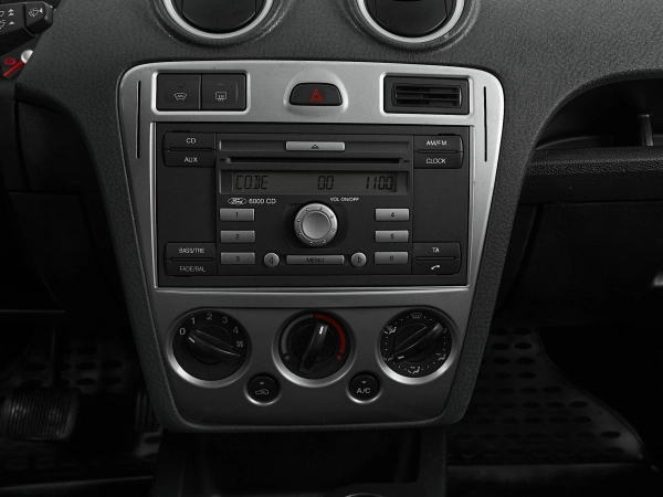 Ford Fusion, I Рестайлинг фото №12