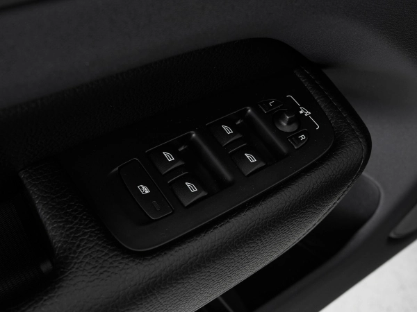 Volvo XC60, II фото №13
