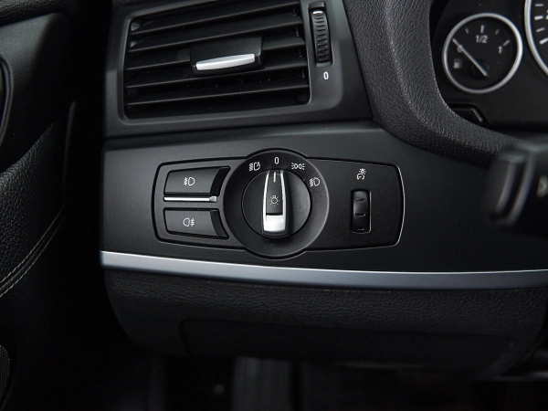 BMW X3, II (F25) фото №11