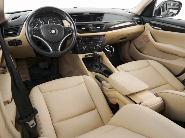 BMW X1, I (E84) фото №7