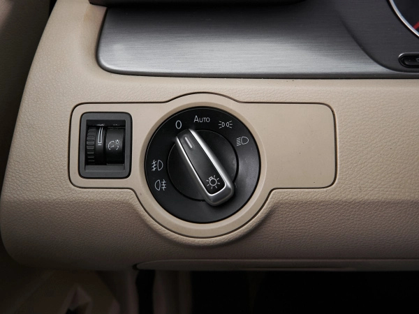 Volkswagen Passat, B7 фото №11