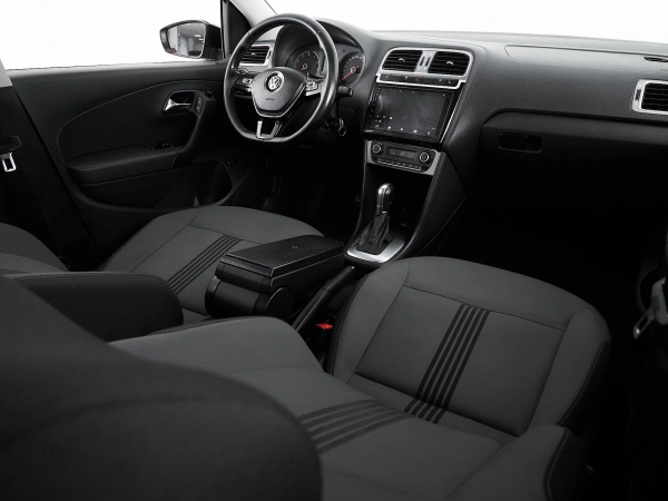 Volkswagen Polo, V Рестайлинг фото №9