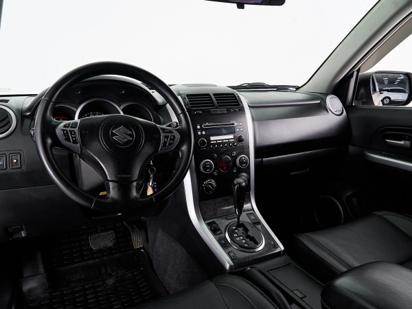Suzuki Grand Vitara, II Рестайлинг фото №8