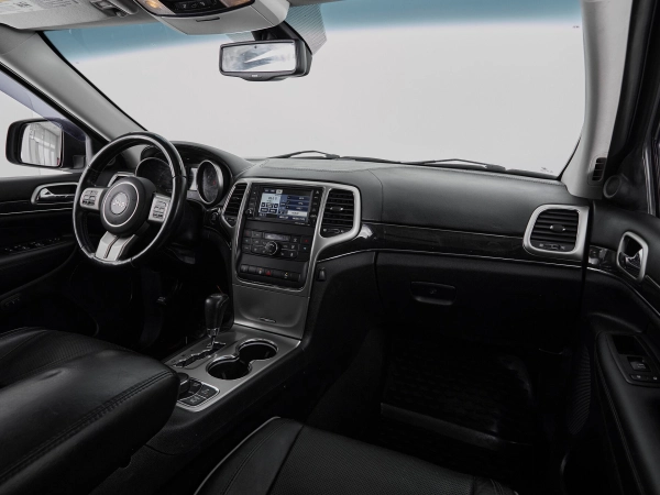 Jeep Grand Cherokee, IV (WK2) фото №9