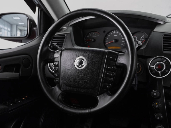 SsangYong Kyron, I Рестайлинг фото №10