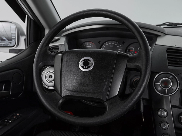 SsangYong Kyron, I Рестайлинг фото №10